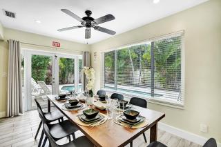 Tropical Palm Oasis Heated Pool near Beach - Hollywood - 3
