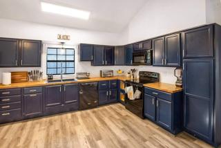 Sunmeadow Manor Retreat - Friendswood - 1