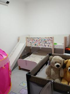casa com piscina e churrasqueira 5 minutos da praia, 1 quarto com cama de casal e segundo quarto com duas camas infantis - Conde - 6