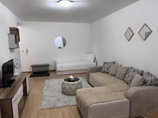 Like home apartman - Paraćin - 8