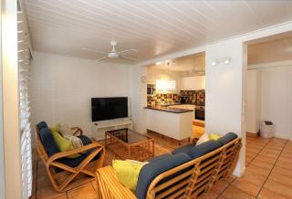 Sandcastles 1 - Beach front - Bargara - 2