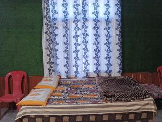 ROOP MOUNTAIN HOMESTAY No Parking - 4