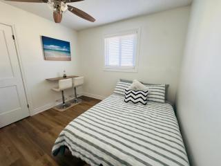 Lovely Beachside Oasis 2BD in Port Dover - 1