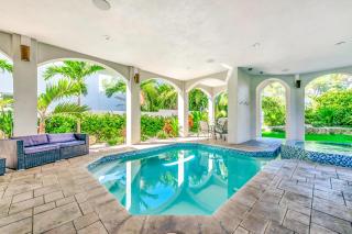 AM I Dreaming - Anna Maria - 7