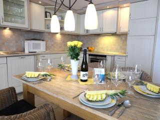 Strandnahe Ferienwohnung, Zentral gelegen, WLan und Balkon, Andreas Dirks-Str. 1 - 9