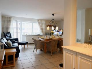 Strandnahe Ferienwohnung, Zentral gelegen, WLan und Balkon, Andreas Dirks-Str. 1 - 3