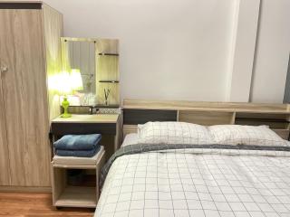 Stay like a local in Modern Townhome - Ban Non Muang - 0