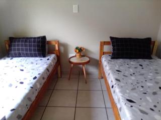 Manaba Holiday Home - 8