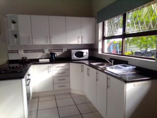 Manaba Holiday Home - 2