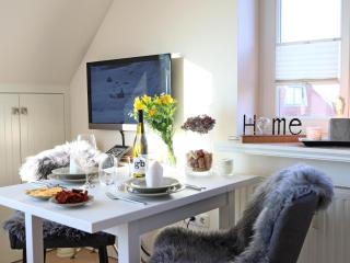 Hafenstraße 4, W1, Esprit 2 - 4