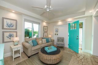 Bay Breezes at Bayside Bungalow - Anna Maria - 4