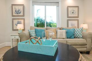 Bay Breezes at Bayside Bungalow - Anna Maria - 2