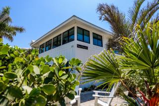 Bay Breezes at Bayside Bungalow - 8