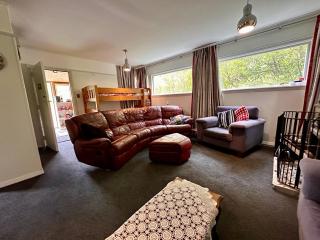 Basic Bach, Holiday Home in the Mountains - Otira - 6