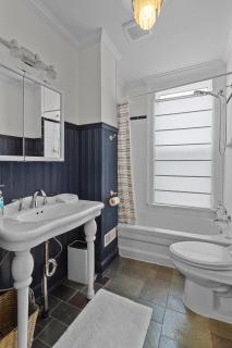 Victoria Family Home King Patio 2BA BBQ - 4