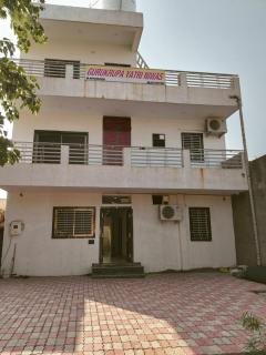 Gurukrupa Yatri Niwas - Garudeshwar - 1