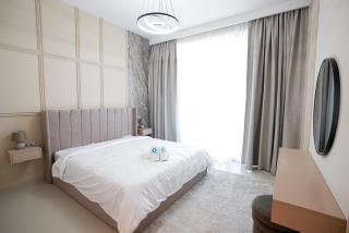 Like Home - Exquisite 2-Bedroom Home with Vibrant City and Creek Views - 9