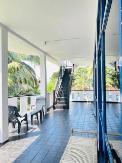 White House & Sea Food Restaurant - Hikkaduwa - 9