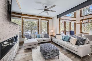 1890 The Seasons townhouse - 2