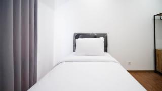 Exclusive and Spacey 3BR at Grand Sungkono Lagoon Apartment By Travelio - Surabaya - 6