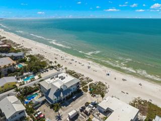 South Seas - Holmes Beach - 7