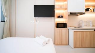 Cozy Studio Connected to Mall at The Vertu Apartment By Travelio - Surabaya - 8