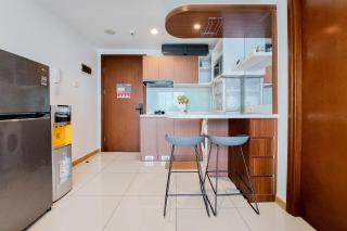 Nice and Comfort 1BR Apartment at M-Town Signature By Travelio - Tangerang - 4