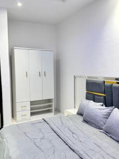 Sunny Service Apartment - Lagos - 6