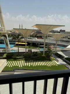 An Elegant Apartment in park mall with lake view - 2