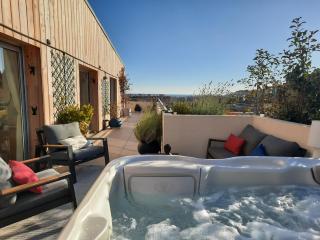 Le Penthouse de 220m2 - Jacuzzi - 3 Parkings - Climatisation - Terrasse - Menton - 0