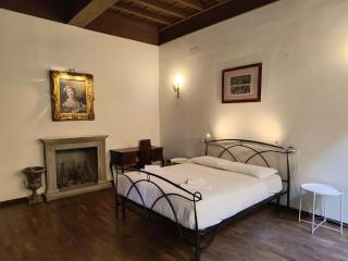 Fontana di Trevi Elegant and Exclusive Apartment - 8