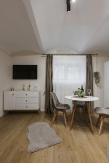 Old Town Heritage Studio - 5