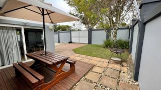 Cosy Private Cottage-internet & Off Street Parking - 8