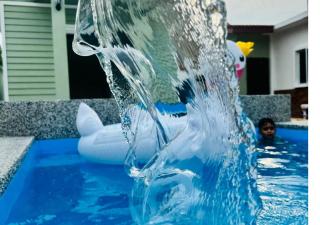 Tiny House Dferry With Private Pool OR 4 Rooms With Add On Pool Jerantut Wifi Full Aircond - Jerantut - 5