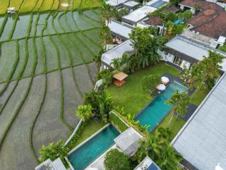 Villa Ikebana - Trendy 5BR Spacious Villa with Rice Field Views, Large Pool, and 5 Minutes to Canggu - Kerobokan - 9