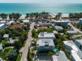 Crystal Waves Oasis - Bradenton Beach - 9
