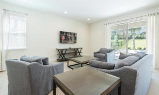 Bright 6 Bdrm House with Pool and Spa in Encore - 6