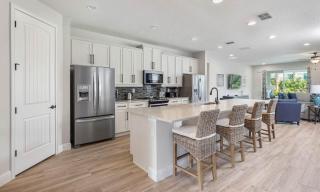 Colorful 9 Bdrm House with Large Pool in Encore - Orlando - 3