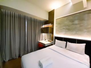 Cozy Studio Room at Uttara The Icon Apartment By Travelio - Kejayan - 3