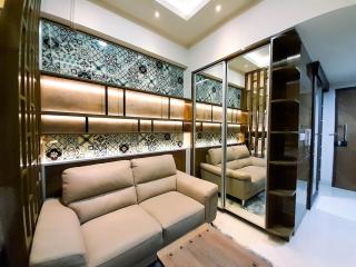 Cozy Studio Room at Uttara The Icon Apartment By Travelio - Kejayan - 9