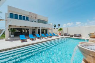 LUX 2BR Pool 5mins Beach Villa Ocean by Bocobay - Palm-Eagle Beach - 0