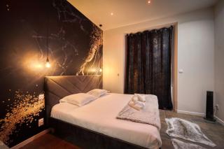 L'Âme Étoilée - Love Room avec Balnéo & Sauna - 8