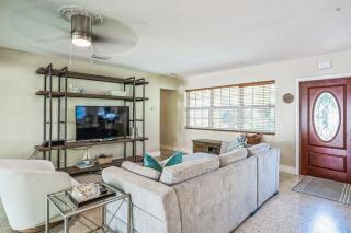 Beautiful Comfy Home With Private Hot Tub Close To Beach home - Fort Lauderdale - 8