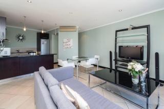 Elegant 2-Bedroom In The Heart Of The CBD - Città del Capo - 4
