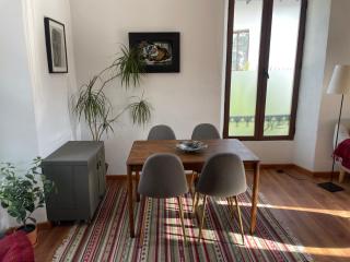Artistic and spacious apartment - 9