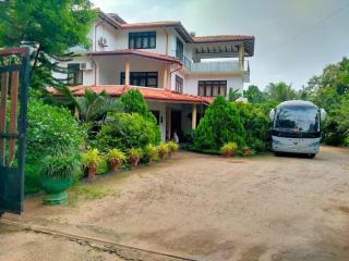 Sigiriya Summer Resort - 3