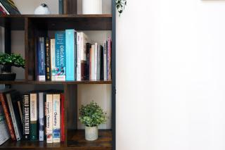 Super Central-Quiet-Parking-By FabAccommodation - 4