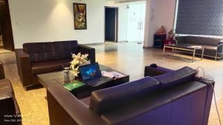 Collection O The King's Heritage Plaza Sohna Road - 4