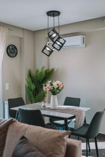 Brand New Building Deluxe Apartments With Parking Nearby Train - Atene - 4