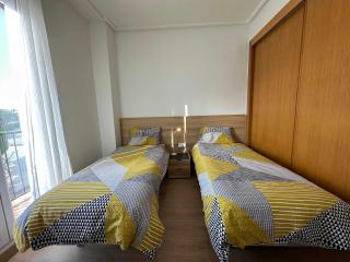 Bright & modern 2 bedroom apartment - TR721LT - 1